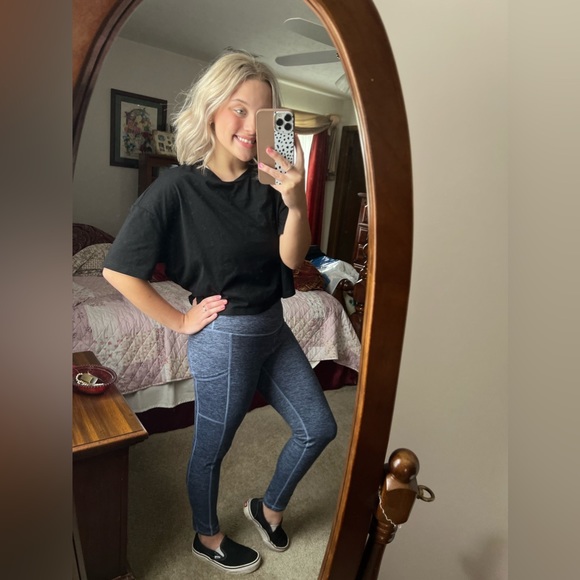 Meet your Posher, Chandra - Picture 3 of 15